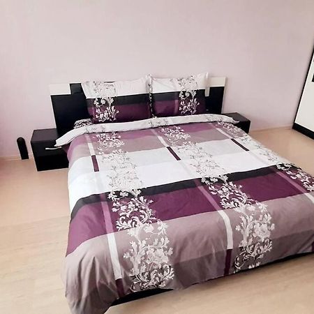 Soc Apartment Close To The Center Burgas Stad Buitenkant foto