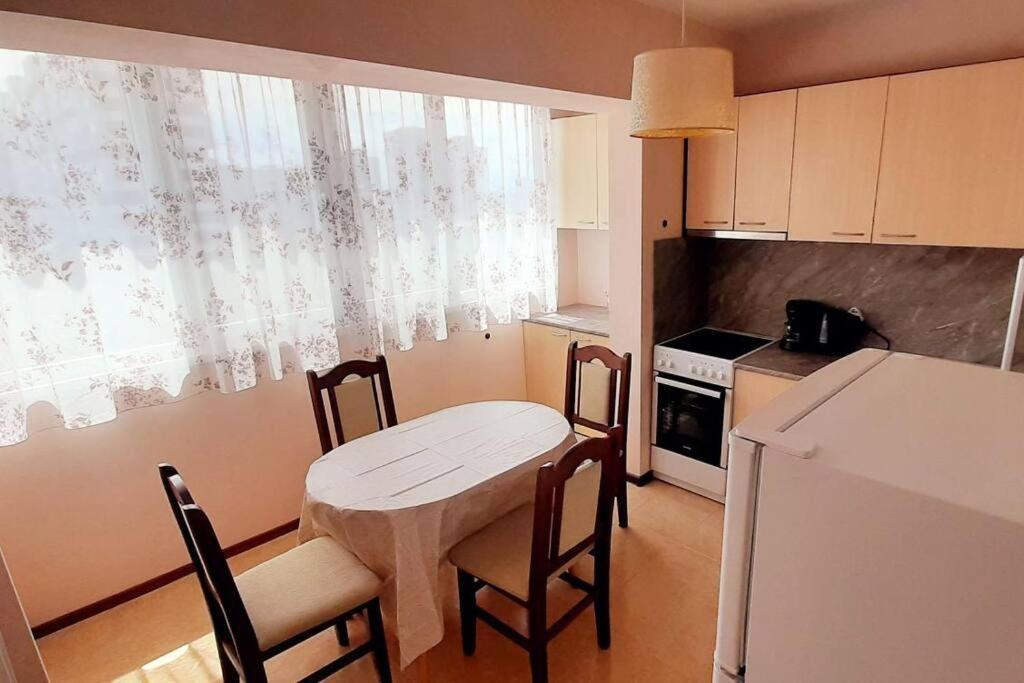 Soc Apartment Close To The Center Burgas Stad Buitenkant foto
