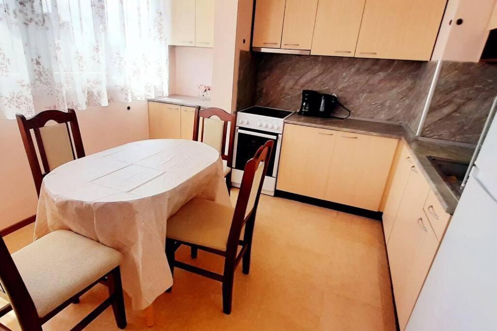 Soc Apartment Close To The Center Burgas Stad Buitenkant foto